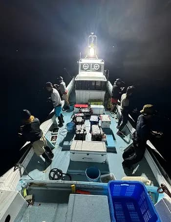 釣行メニュー夜焚きイカメタル